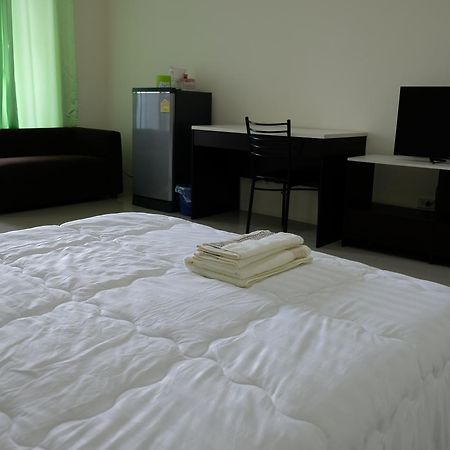 Aspen Residence Chonburi Exterior photo
